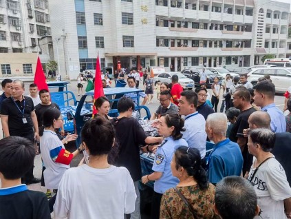 心手相牵，共渡难关！日丰集团支援湖南华容县洞庭湖防汛救灾